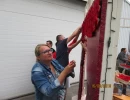 Les enfants fêtent les fleurs (préparation du char)_6
