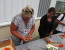 Les enfants fêtent les fleurs (préparation du char)_6